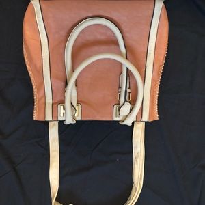 Hand bag